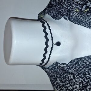 Elegant Black Choker W/ Black Pendant Necklace. New!